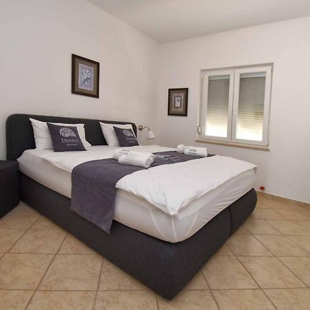 Wish Apartments Пореч Экстерьер фото