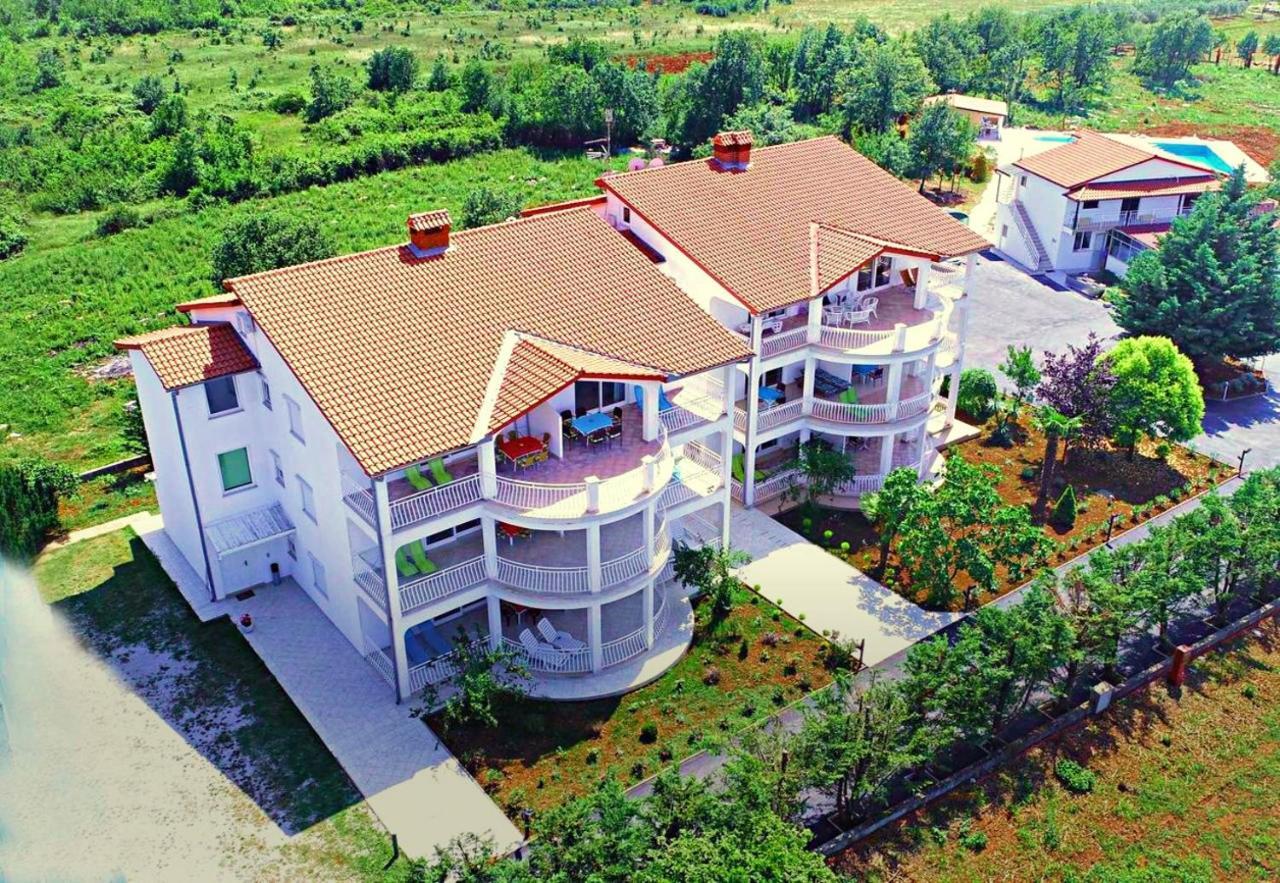 Wish Apartments Пореч Экстерьер фото